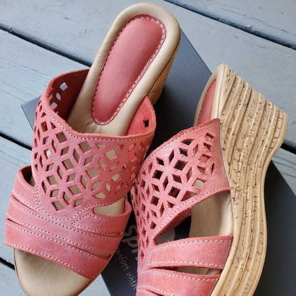 Spring Step Perforated Pink Leather Wedge Sandals - Picture 7 of 15